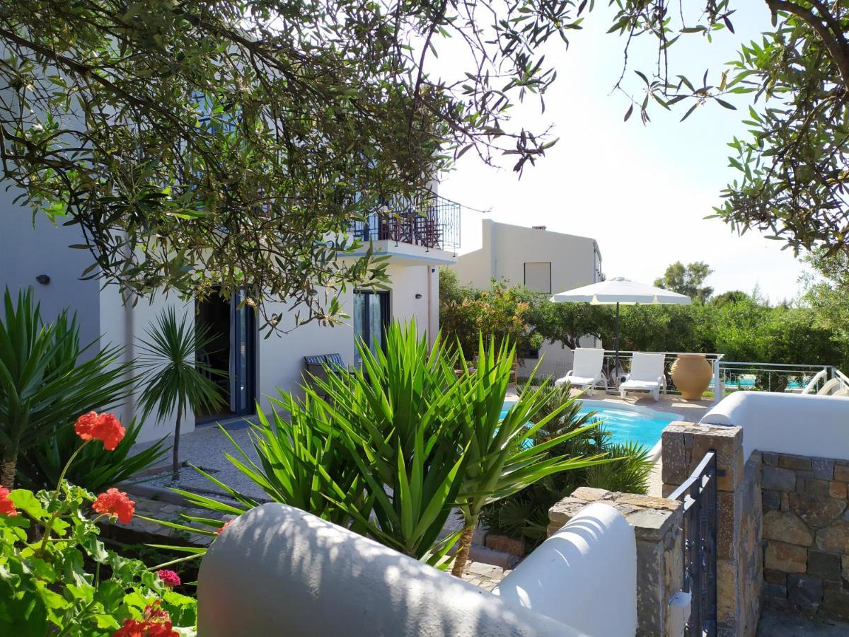 Nefeli Villas ヘルソニソス エクステリア 写真