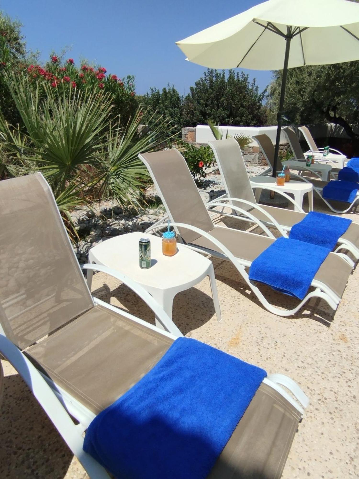 Nefeli Villas ヘルソニソス エクステリア 写真
