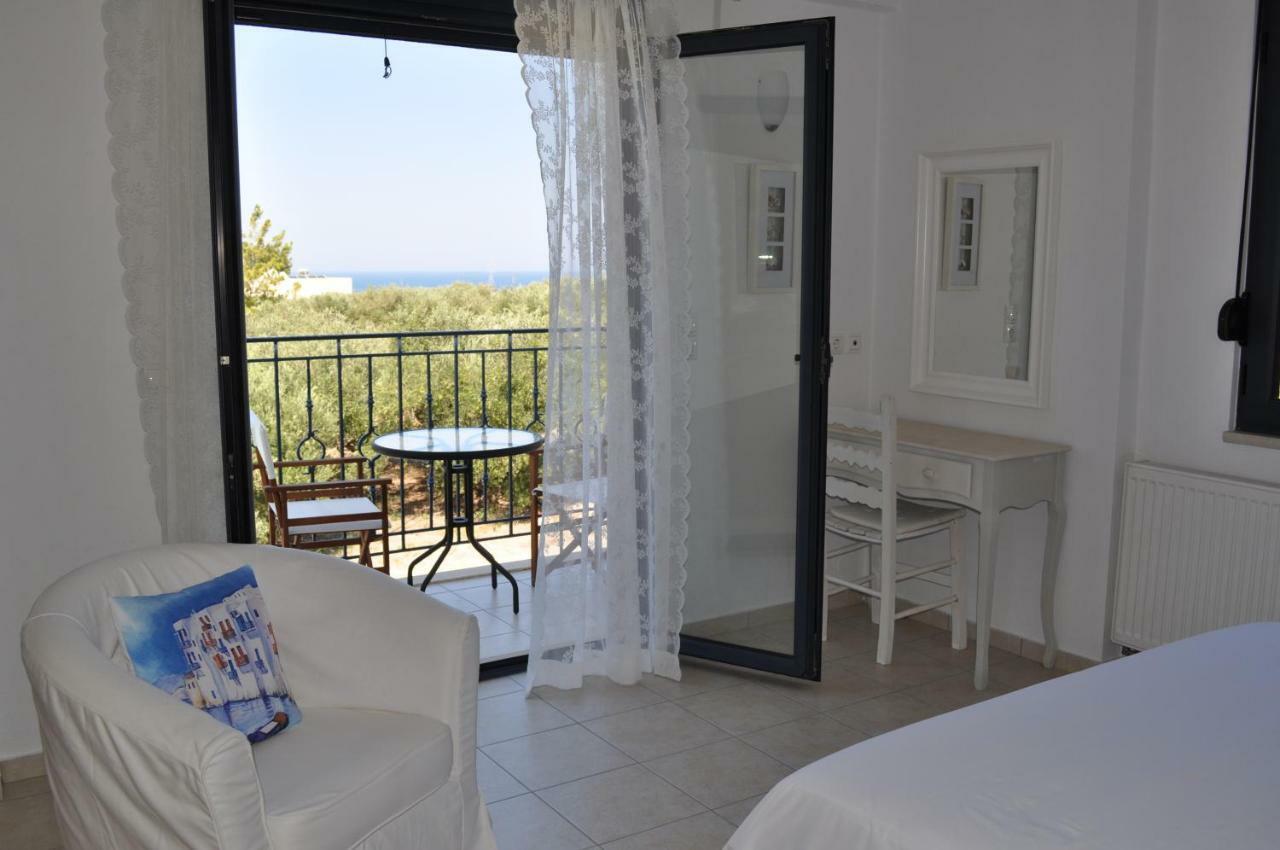 Nefeli Villas ヘルソニソス エクステリア 写真