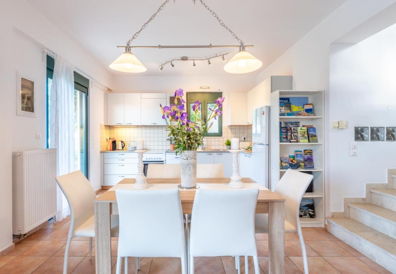 Nefeli Villas ヘルソニソス エクステリア 写真