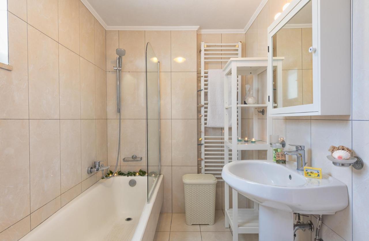 Nefeli Villas ヘルソニソス エクステリア 写真